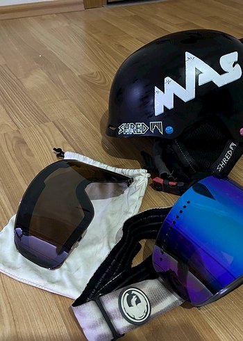 Parlak Siyah Baskılı Erkek Kayak Gözlüğü Ve Kaskı - Görsel 2