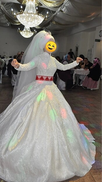 Tesettür gelinlik