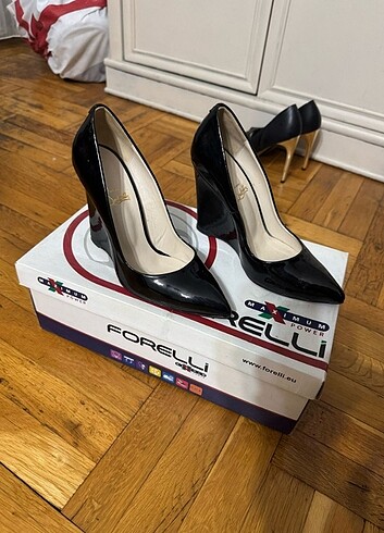37 Beden Çok temiz louboutin ayakkabı