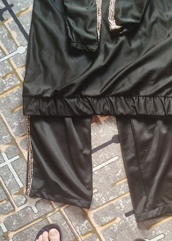 Siyah Parlak Uzun Kadın Eşofman Takımı - Görsel 2