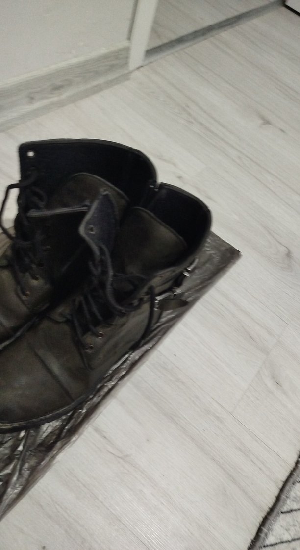 yeşil erkek bot - Görsel 2