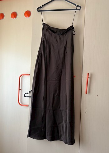 xs Beden kahverengi Renk H&M Kahverengi İnce Askılı Saten Uzun Kadın Elbise