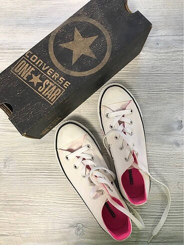 36 Beden beyaz Renk Converse Kadın Ayakkabı