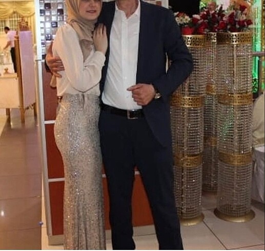36 Beden ten rengi Renk Pullu abiye elbise