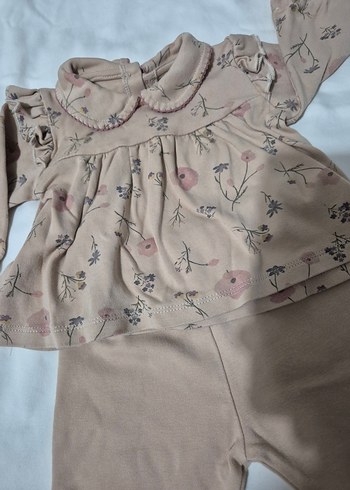 Uzun Kollu Fırfırlı Bebek Kız Takımı - Görsel 2