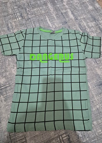 Erkek Çocuk yesil Kareli Baskılı Tişört