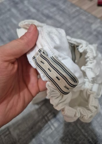 5 Yaş Beden Beyaz Erkek Çocuk Mini Pamuklu Şort