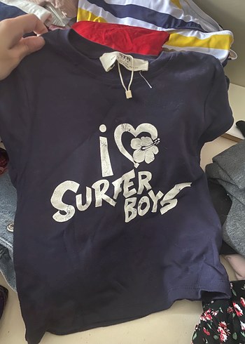 xs Beden stradivarius tişört