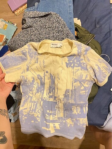 xs Beden bershka kısa kol tişört