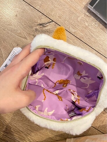 Beden pofuduk puffy makyaj çantası yeni etiketli temiz