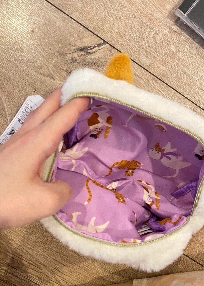 pofuduk puffy makyaj çantası yeni etiketli temiz - Görsel 3