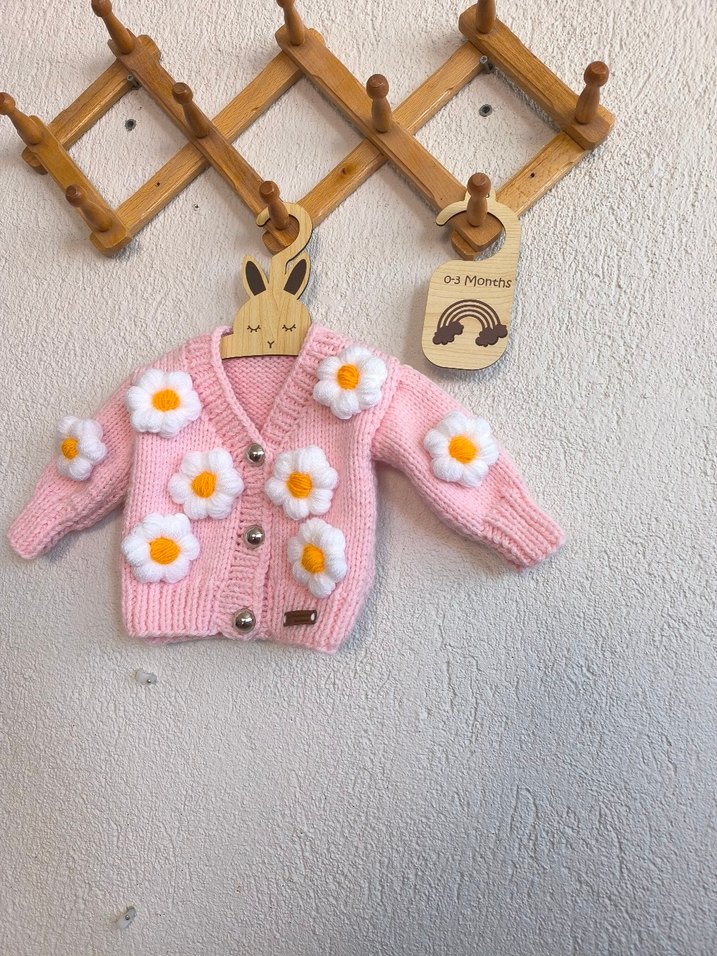 Pembe Çiçekli Hırka - Görsel 3