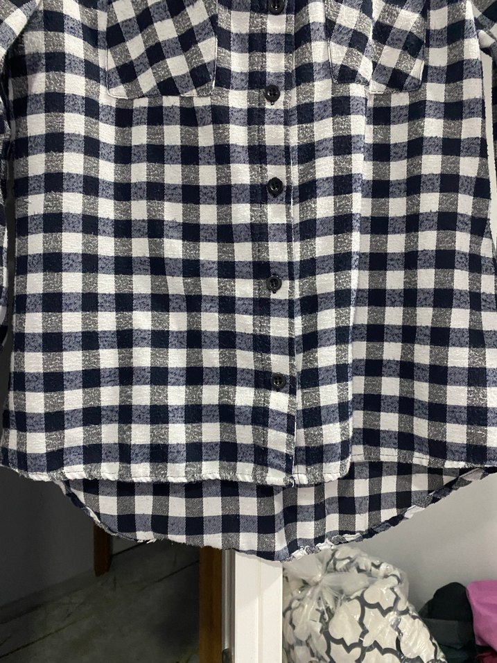 Kadın Gri Kareli Pamuklu V Yaka Gömlek - Görsel 4