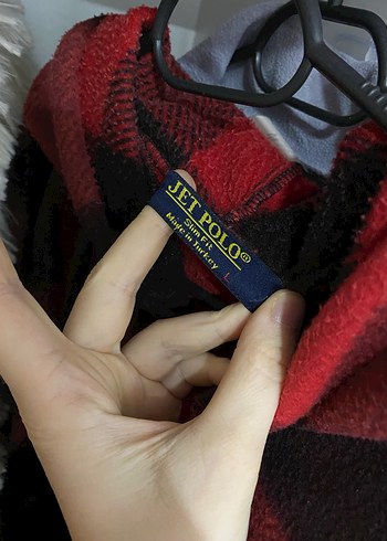 Kırmızı Kapüşonlu Erkek Düğmeli Polar Gömlek - Görsel 3