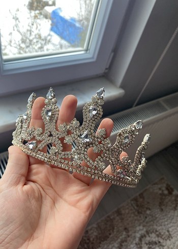 Gri Parlak Taşlı Gotik Taç - Görsel 4