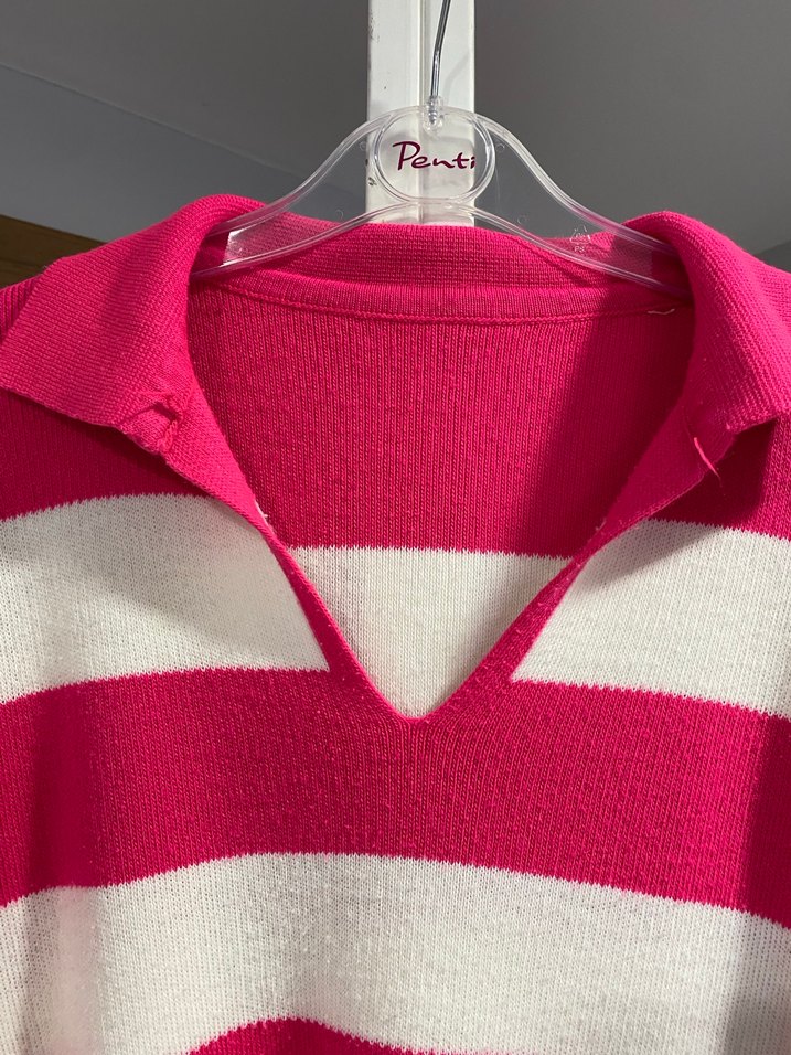 Pembe Beyaz Çizgili V Yaka Örgü Kazak - Görsel 2