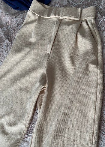 Bej Kadın Regular Fit Pilili Kumaş Pantolon - Görsel 2