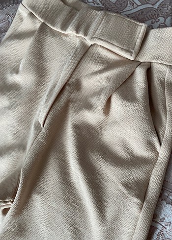 Bej Kadın Regular Fit Pilili Kumaş Pantolon - Görsel 3