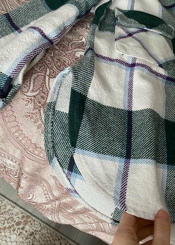 Düğmeli Ekoseli Gri Kadın Gömlek - Görsel 4