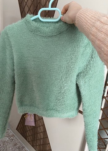 Peluş Kumaşlı Bej Kısa Balıkçı Yaka Kazak - Görsel 2