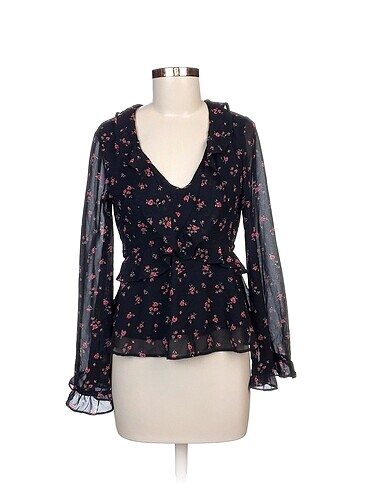 H&M Bluz %70 İndirimli.