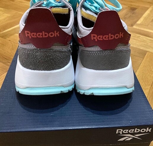 38 Beden Reebok CL Legacy