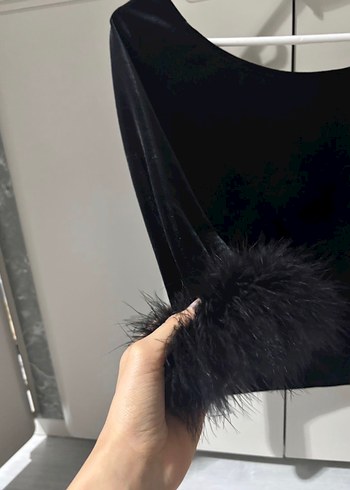 Kürk Detaylı Siyah Mini Goth Bluz - Görsel 2