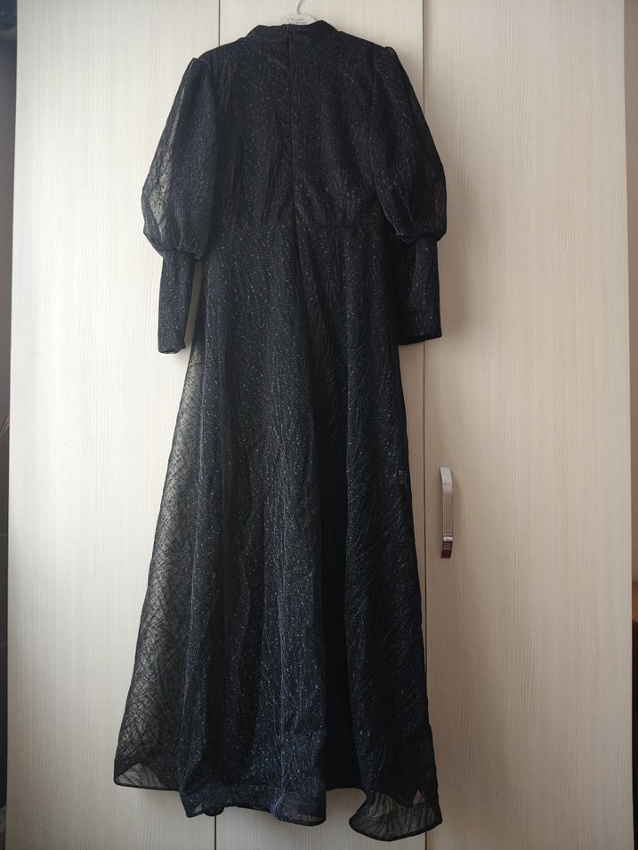 Siyah Simli Tesettür Elbise - Görsel 2