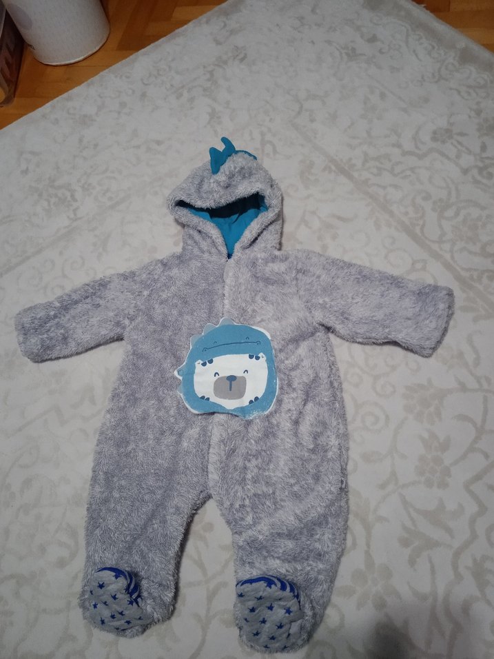 Gri Kapüşonlu Erkek Bebek Peluş Tulumu - Görsel 2