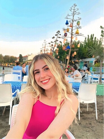 Mini pembe elbise