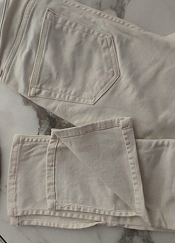 Zara Pantolon 