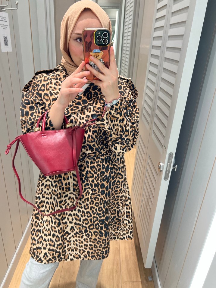 Leopar Desenli Camel Midi Kemerli Trençkot - Görsel 2