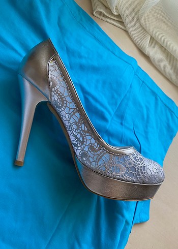Dantel Detaylı Yüksek Topuklu Kadın Abiye Ayakkabı - Görsel 3