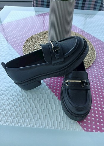 Siyah Tokalı Blok Topuklu Kadın Loafer - Görsel 2