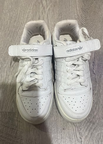 Beyaz Adidas Kadın Spor Ayakkabı