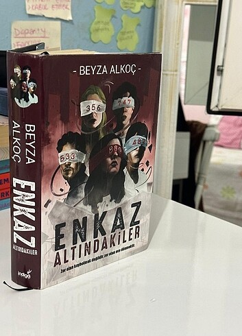 Enkaz Altındakiler | Beyza Alkoç
