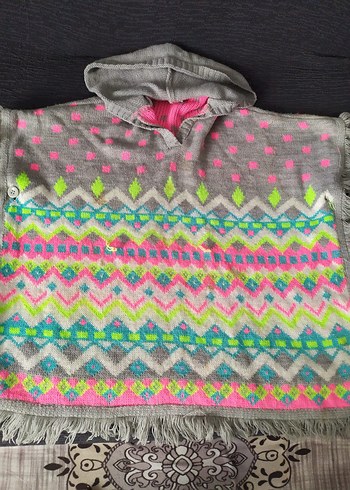 Renkli Nakışlı Kapüşonlu Kız Panço - Görsel 2