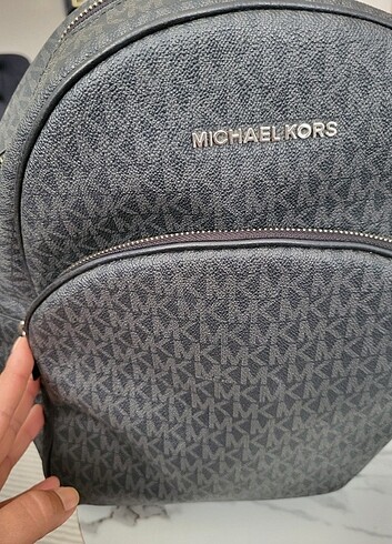 MICHEAL KORS SIRT CANTASI 