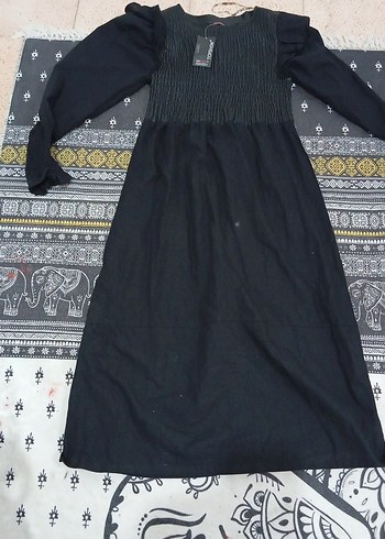 m Beden Uzun Kollu Siyah Gotik Nakışlı Elbise