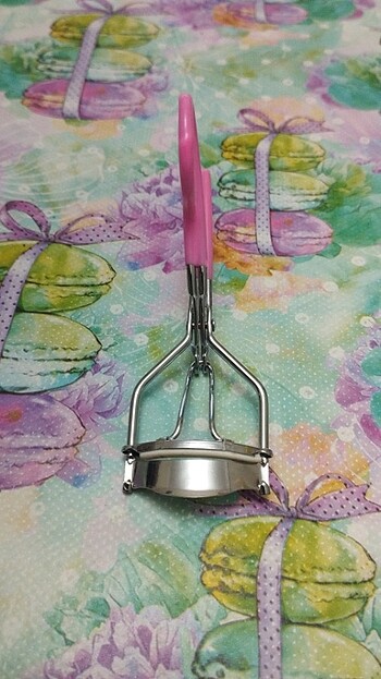 Beden Kirpik kıvırıcı
