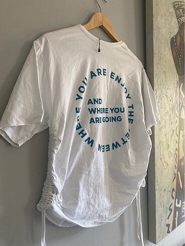 Trendyol Milla- Yanları büzgülü olabilen beyaz tshirt