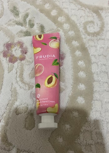 Frudia Şeftali Özlü El Kremi