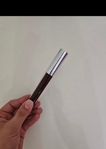 Beden Clinique Pop Plush Black Honey Pop Ruj 3.4ML