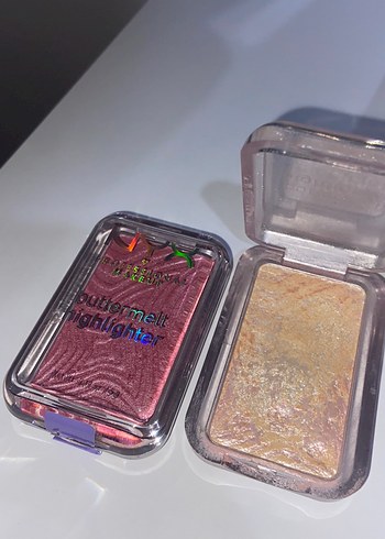 Beden Nyx pembe highligter