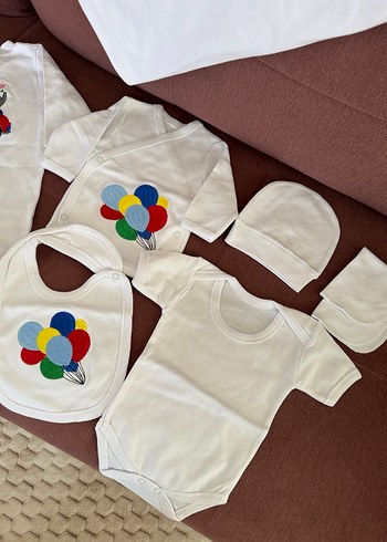 Beyaz Baskılı Bebek Hastane Çıkışı Seti HİÇ KULLANILMADI - Görsel 3