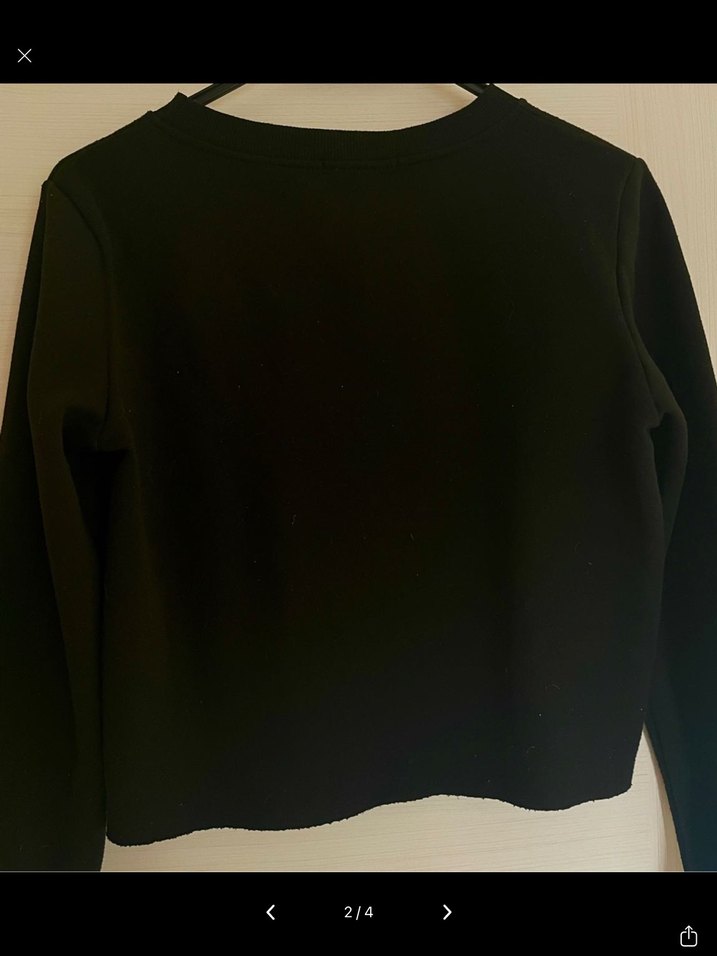 Siyah Uzun Kollu Uzaylı Crop Sweatshirt - Görsel 2