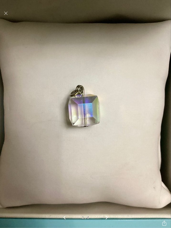 Kristal Küp Kesim Şık Kolye Ucu - Görsel 2