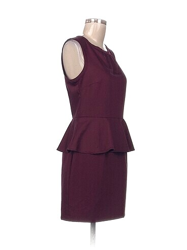 H&M H&M Kısa Elbise %70 İndirimli.
