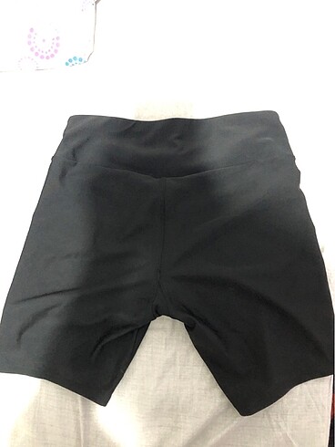 LC Waikiki Kısa tayt