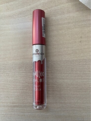 essence lipstick